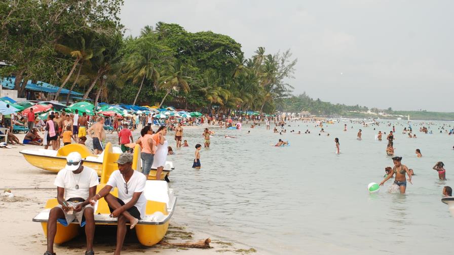 Hoteleros advierten proyecto para playas y ríos es “deficiente y contradictorio”