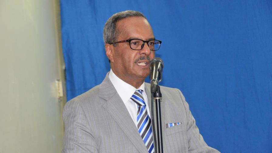 Gobierno lleva al diálogo con el sector salud RD$8 mil millones en propuestas