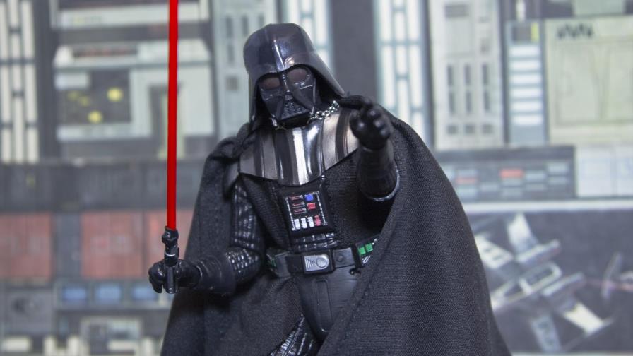 Frozen y Star Wars impulsan a Hasbro