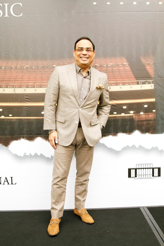 Gilberto Santa Rosa durante el encuentro con la prensa realizado en Blue Mall