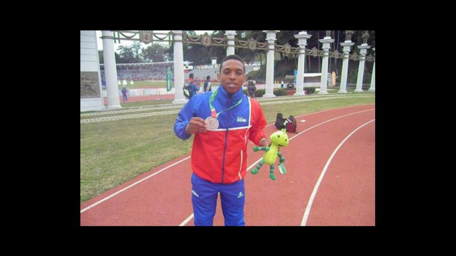 Stanley del Carmen consigue dos medallas de plata en Panam sub23 