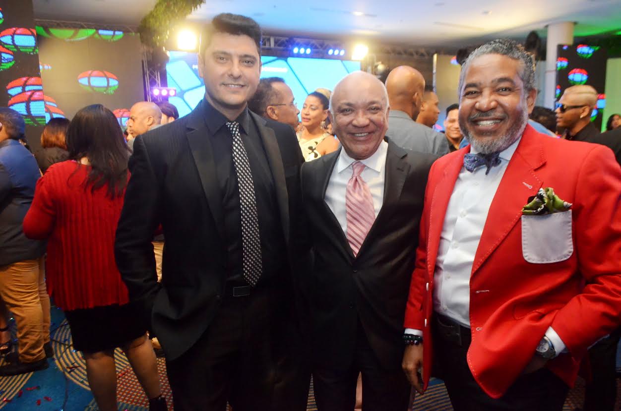 Personalidades durante el acto de presentación de la nueva programación.