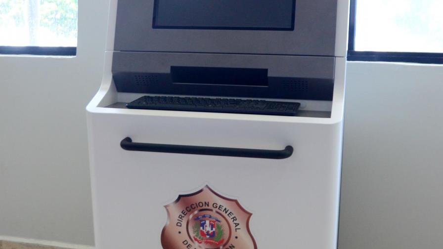 Migración automatiza servicios de residencia y otros permisos