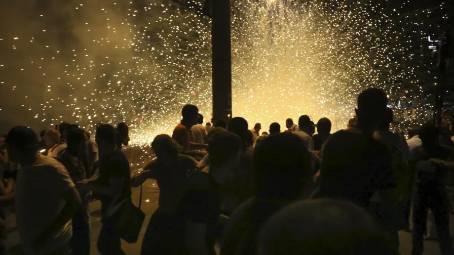 Armenia: Enfrentamientos entre policías y manifestantes Armenia: Enfrentamientos entre policías y manifestantes