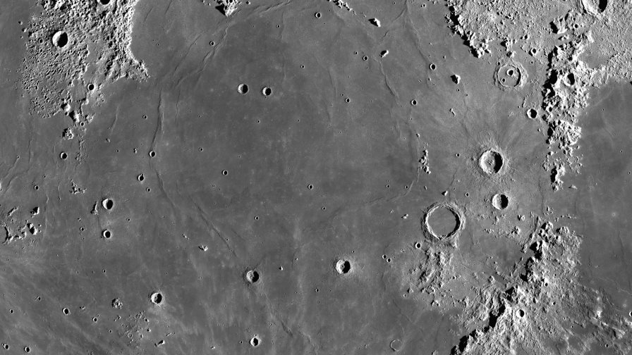 Un meteorito de 250 kilómetros creó una de las marcas más visibles de la Luna