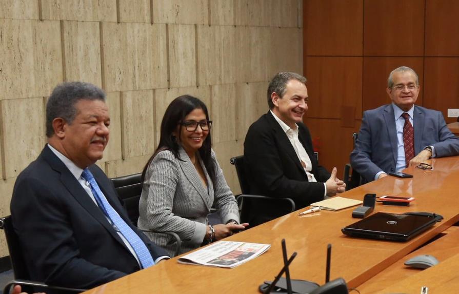 Leonel y otros mediadores de diálogo político en Venezuela se reúnen con el Gobierno 