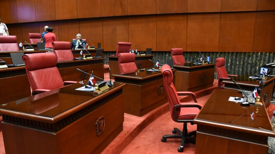 Quórum incompleto de senadores en sesión que conocería proyecto modificación Código Penal Quórum incompleto de senadores en sesión que conocería proyecto modificación Código Penal