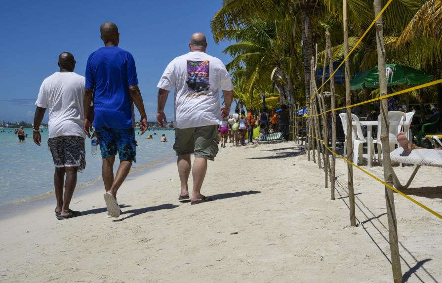 El cobro por acceso a las playas conllevaría multa de RD$1 millón