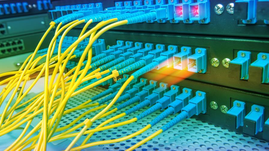 Marco legal y regulatorio estanca el desarrollo de República Dominicana en Internet