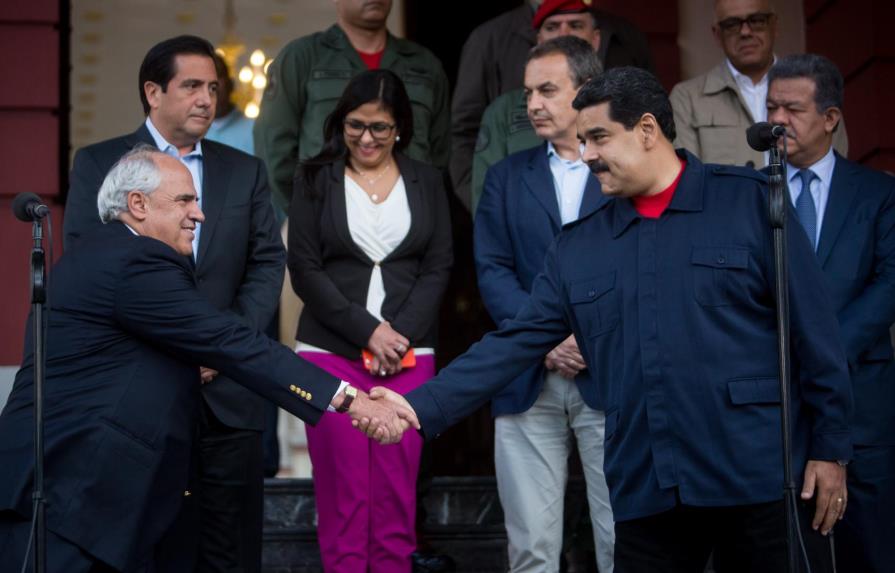 Gobierno venezolano y oposición aceptan presencia del Vaticano para diálogo