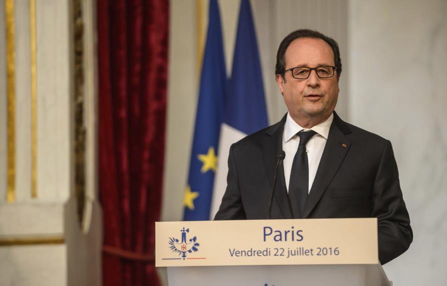 Francia refuerza acción contra el EI en su territorio, Irak y Siria 
