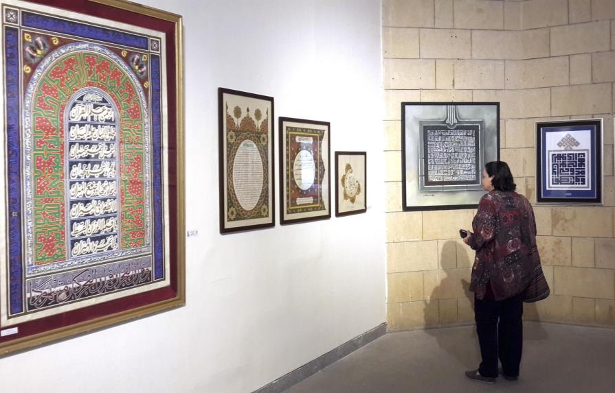 Una bienal en El Cairo para rescatar el arte de la caligrafía árabe