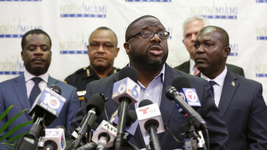 Dan licencia a policía que le disparó a un terapeuta negro desarmado en Miami