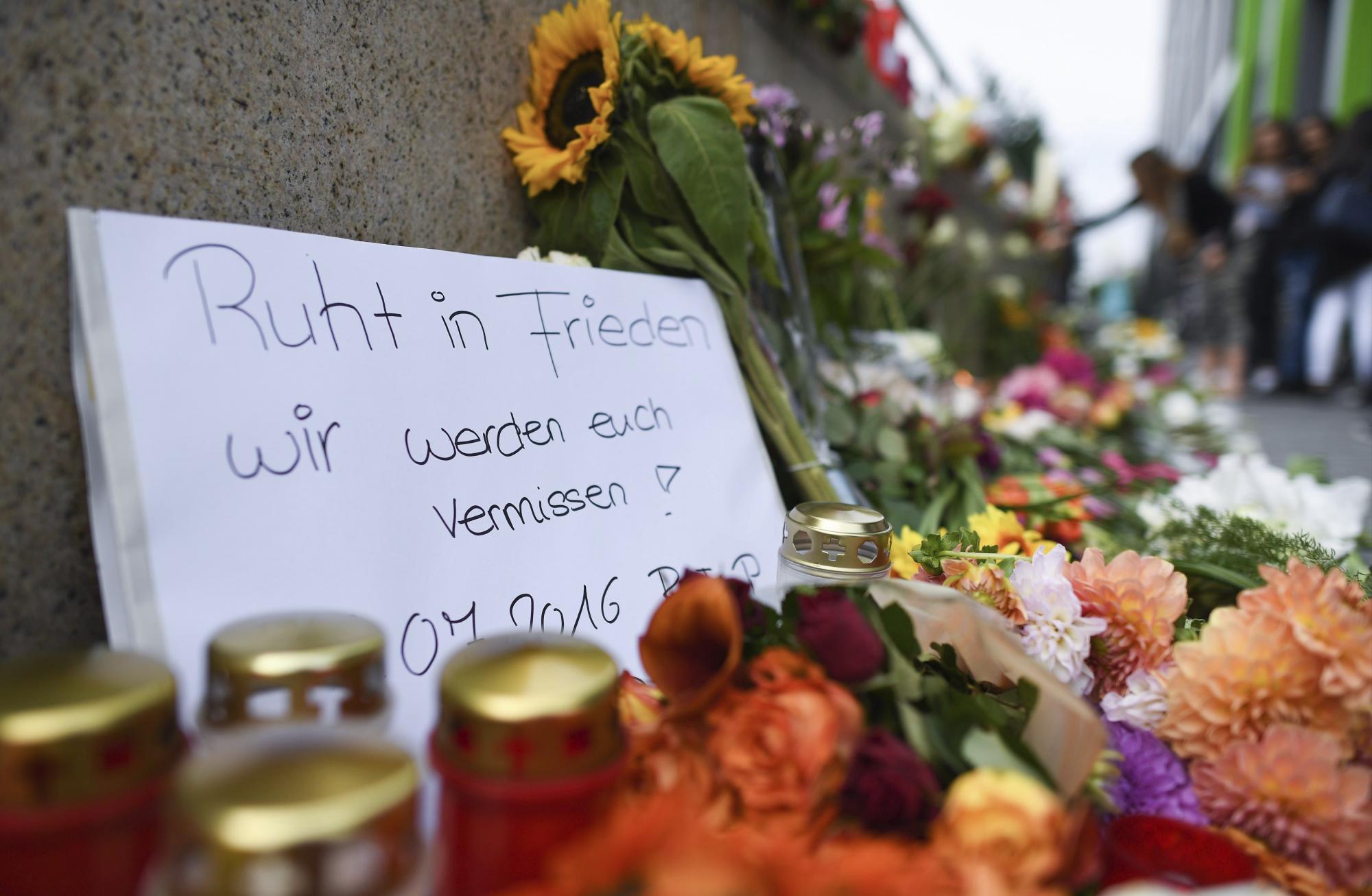 Homenaje a víctimas de tiroteo en Alemania