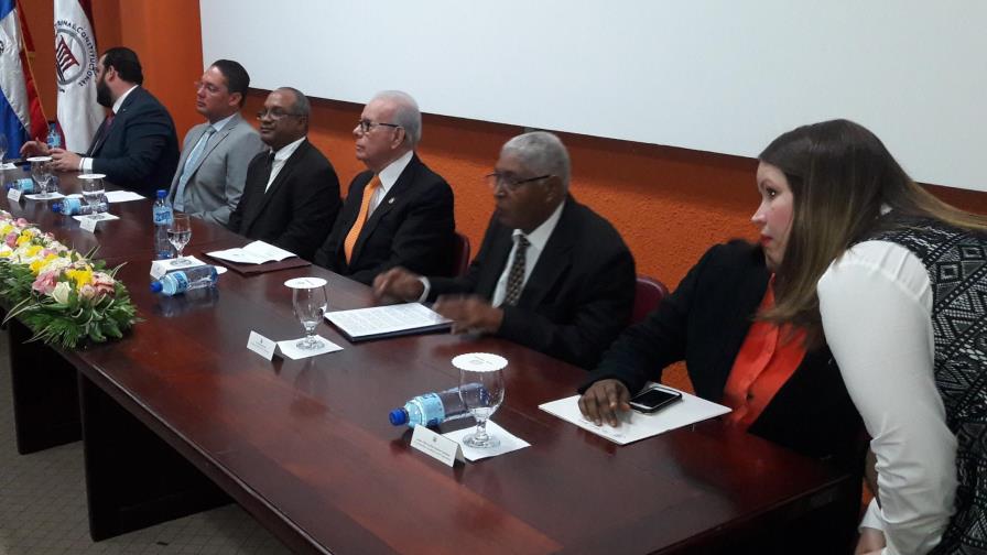 Gómez Bergés diserta sobre libertad de expresión en San Pedro de Macorís Gómez Bergés diserta sobre libertad de expresión en San Pedro de Macorís