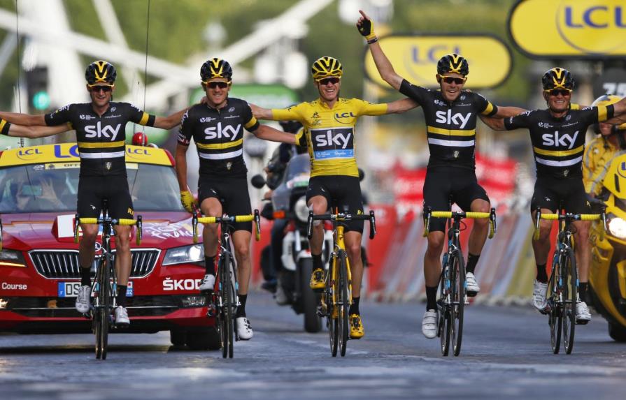 El británico Chris Froome gana su tercer título del Tour de Francia