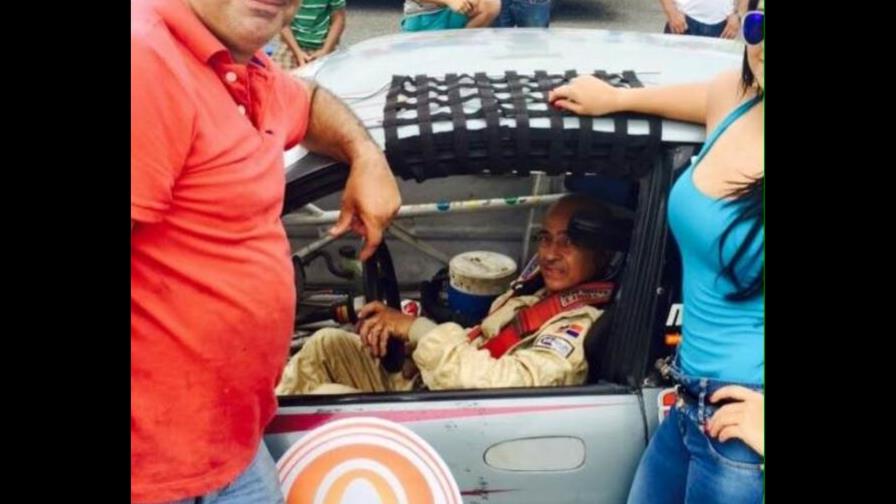 Muere durante partido de softbol el dirigente político y deportista de Santiago, Simón Sued Muere durante partido de softbol el dirigente político y deportista de Santiago, Simón Sued