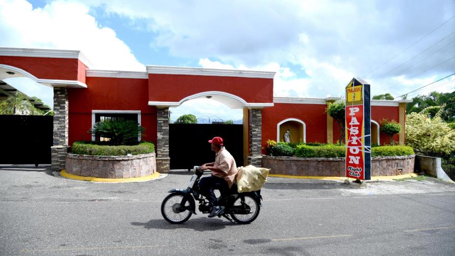 Allanan en Santiago club nocturno donde se presume traficaban con personas 