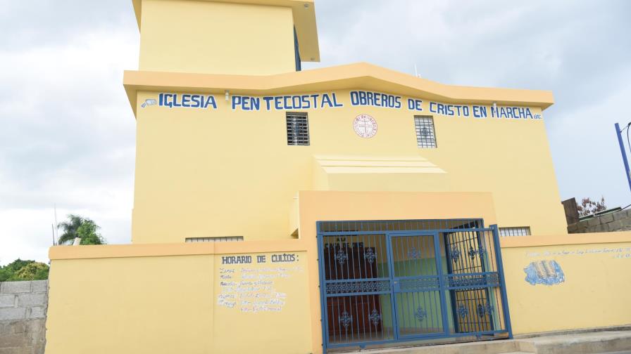 Policía apresa hombre acusado de violar a tres adolescentes en iglesia de San Isidro