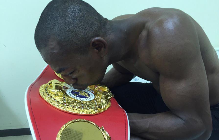 La Policía investiga desaparición de dinero del campeón mundial de boxeo
