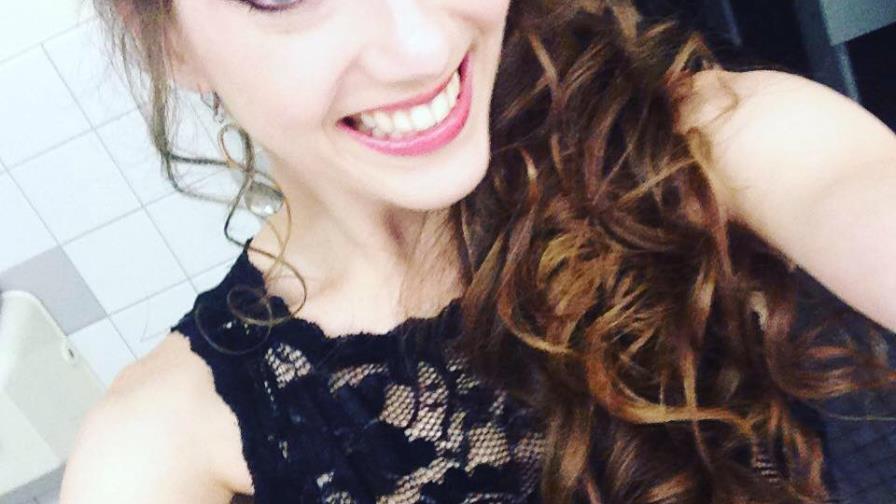 Profesora culpa a la escuela por su relación sexual con un estudiante