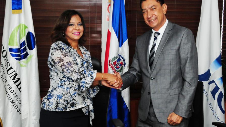 Junta de Aviación Civil  y Pro Consumidor firman acuerdo de colaboración 