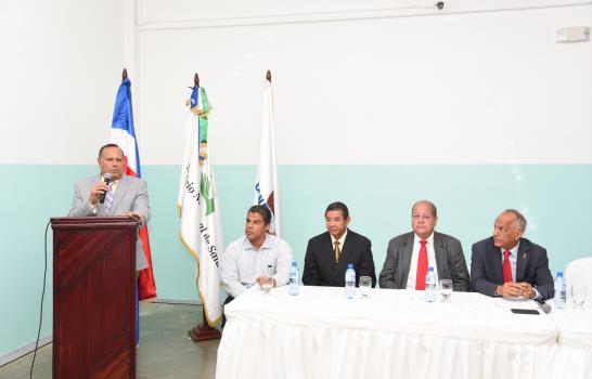 Director de Salud informa se prioriza a 14 hospitales