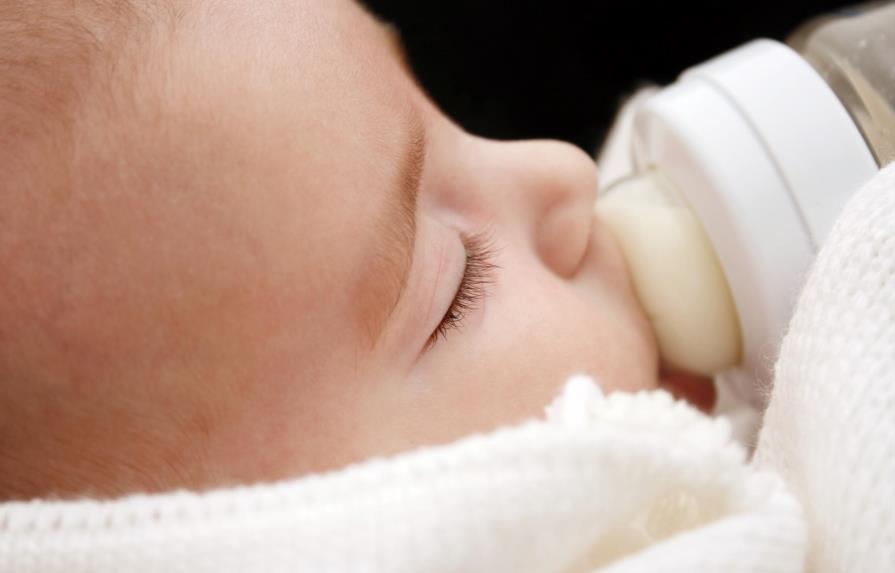 Unos 77 millones de bebés no toman leche materna en primeras horas de vida 