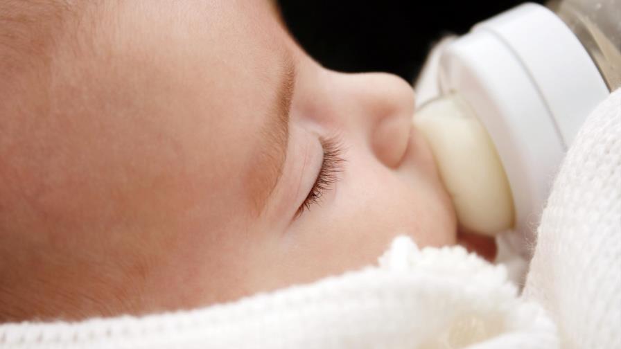 Unos 77 millones de bebés no toman leche materna en primeras horas de vida Unos 77 millones de bebés no toman leche materna en primeras horas de vida