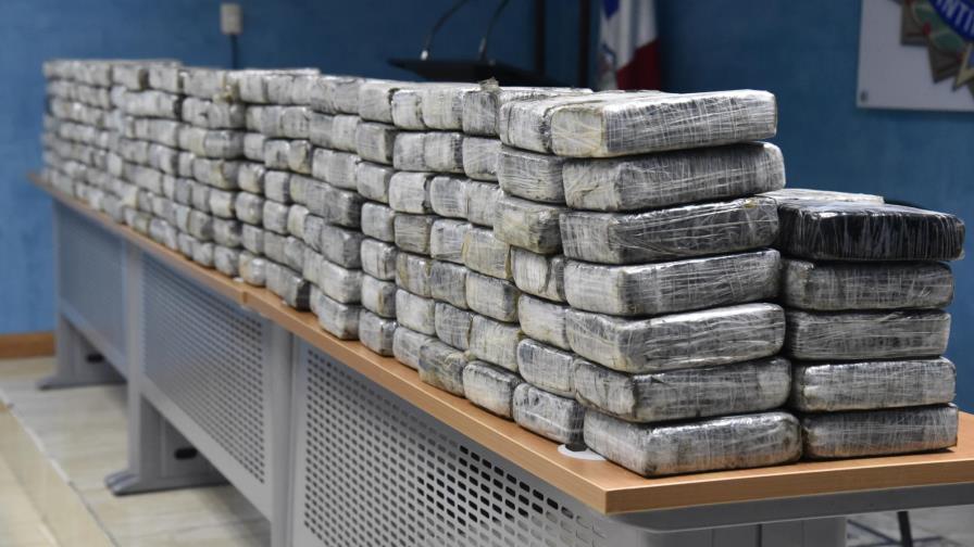 Ocupan 325 paquetes de droga en una casa del Distrito Nacional