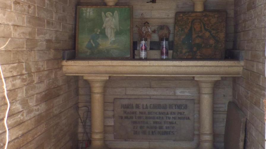 Las tumbas de los Trujillo: como pasa la gloria del mundo (2 de 2)