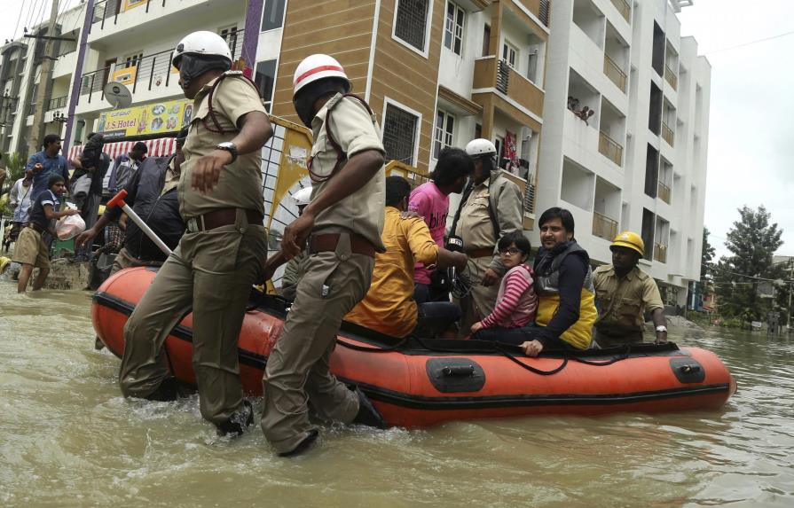Cerca de 400 muertos y millones de afectados por el monzón en el Sur de Asia