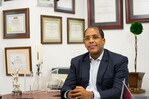 Hiddekel Morrison presenta su nuevo libro Historia de las Telecomunicaciones