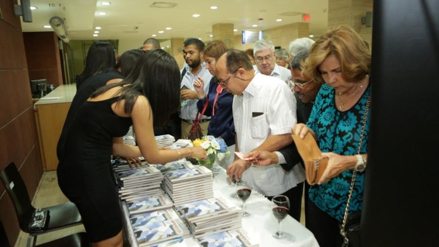 Publican obra “Pequeño Negocio para un Emprendedor: Mi Experiencia al Desnudo” Publican obra “Pequeño Negocio para un Emprendedor: Mi Experiencia al Desnudo”