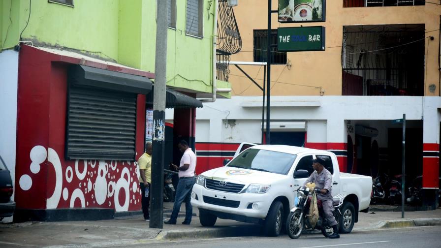 Ultiman de varios balazos a un hombre en un bar de Santiago Ultiman de varios balazos a un hombre en un bar de Santiago