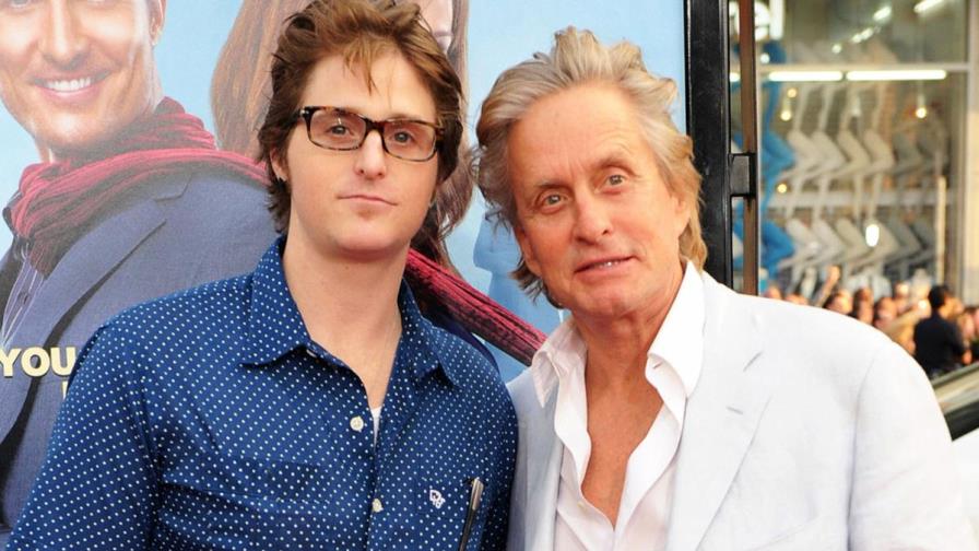 Hijo de Michael Douglas sale de prisión tras cumplir condena por narcotráfico
