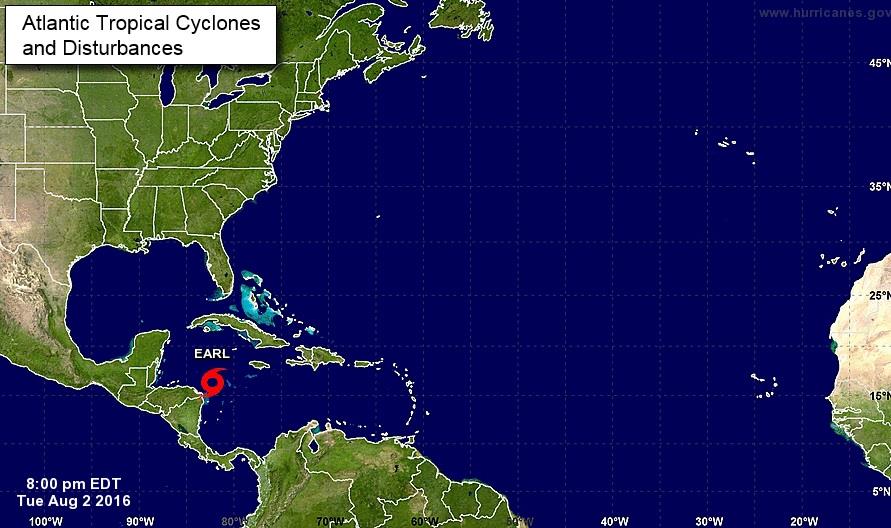 La tormenta tropical Earl se fortalece en el noroeste del Caribe