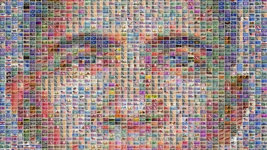 Un artista alemán crea con 3,600 sellos estadounidenses un retrato de Obama
