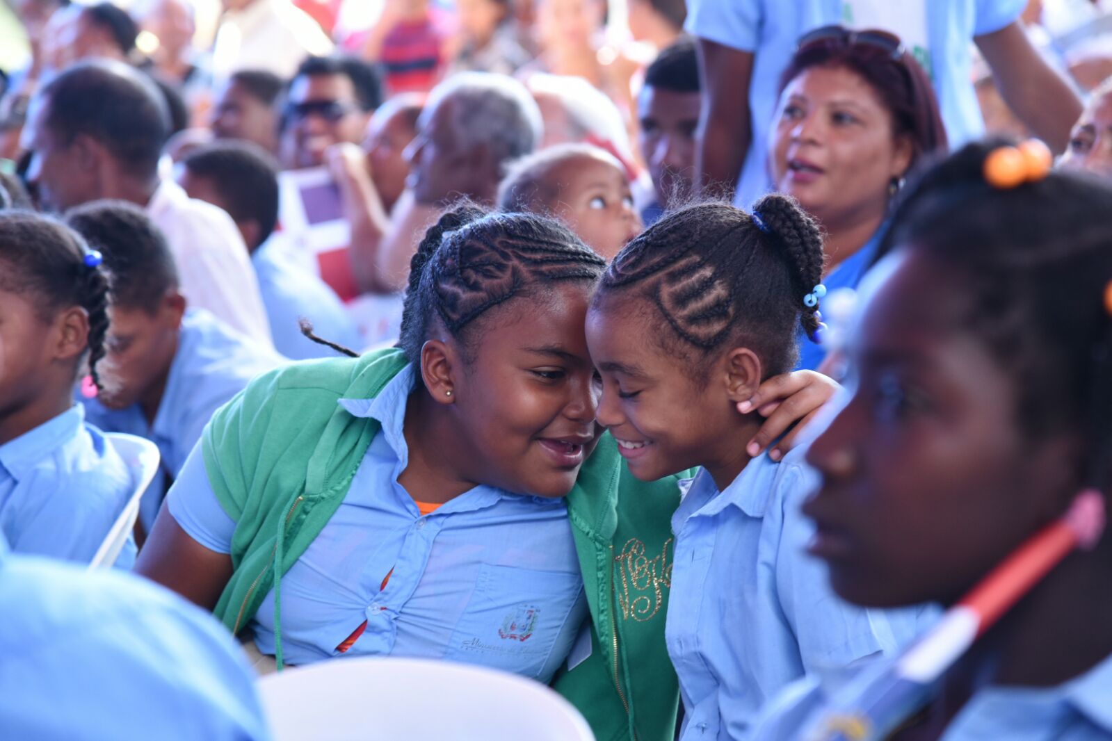 Estudiantes que acudieron al acto. 
