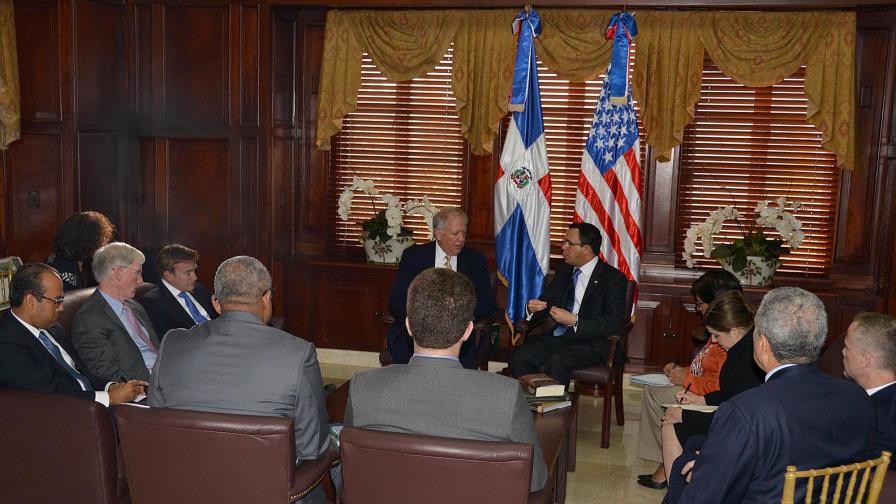 Organización empresarial advierte impacto negativo del DR-CAFTA Organización empresarial advierte impacto negativo del DR-CAFTA