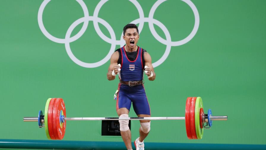 La abuela de medallista olímpico tailandés muere mientras celebraba