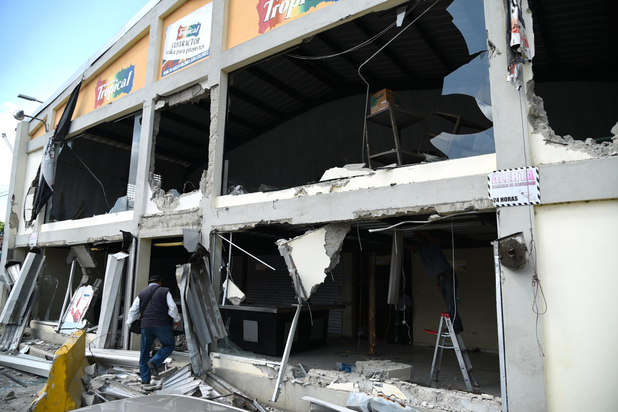 Imagen del local luego de ser destruido por Obras Públicas. 