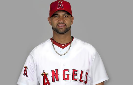 La fortuna de Alex desborda entre pares