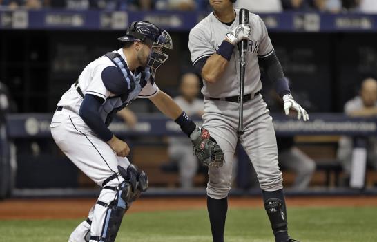 La fortuna de Alex desborda entre pares