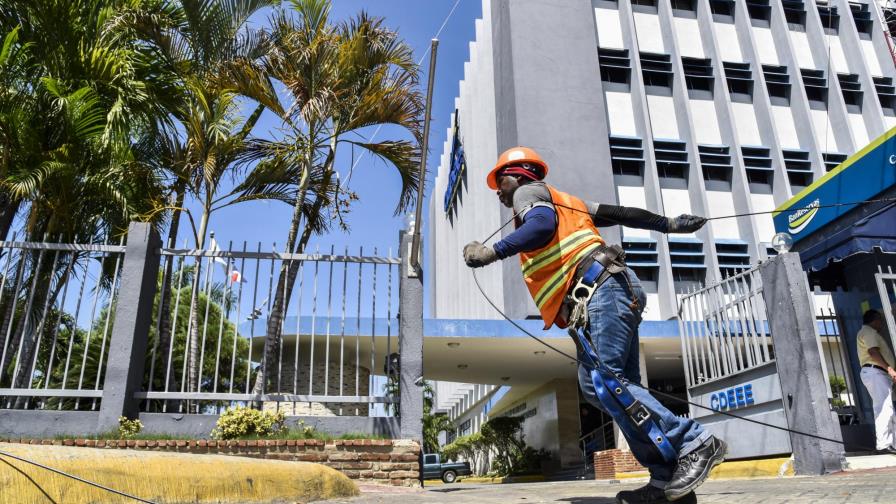 Cambios en CDEEE ante llegada del “Zar” en el sector de energía