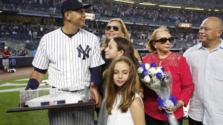 Alex dice adiós a los Yanquis, pero el retiro está en duda