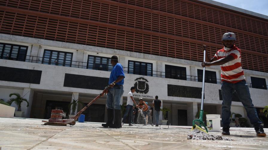Siguen remozando sede del Congreso