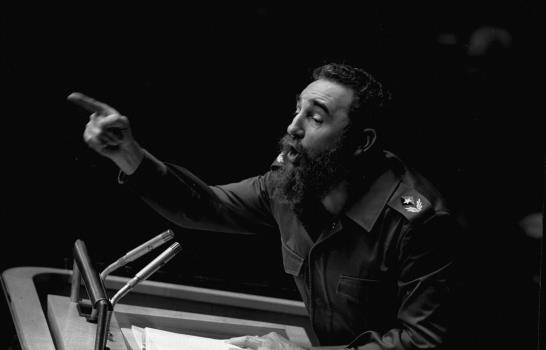 Fidel Castro cumple 90 en una Cuba distinta a la que gobernó 