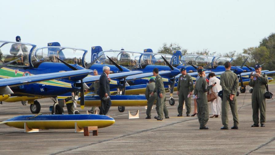 Los super tucanos fueron defendidos en el Congreso por oficiales de las FF.AA. Los super tucanos fueron defendidos en el Congreso por oficiales de las FF.AA.