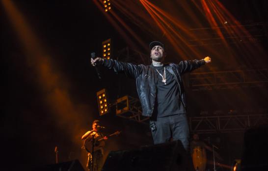 Nicky Jam ofrece descarga de música urbana en el Palacio de los Deportes